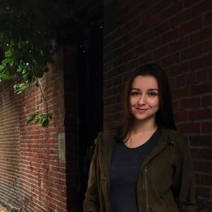 Meet your Posher, Claire